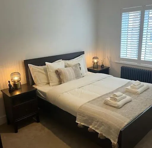 Open Plan Centre Дом отдыха *