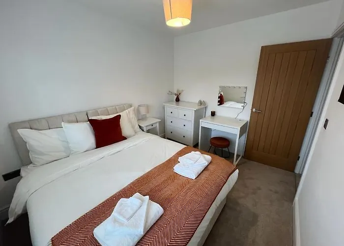 Open Plan Centre * York